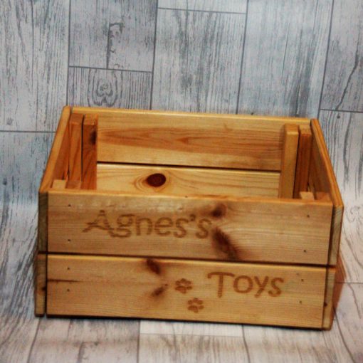 Pet toy box